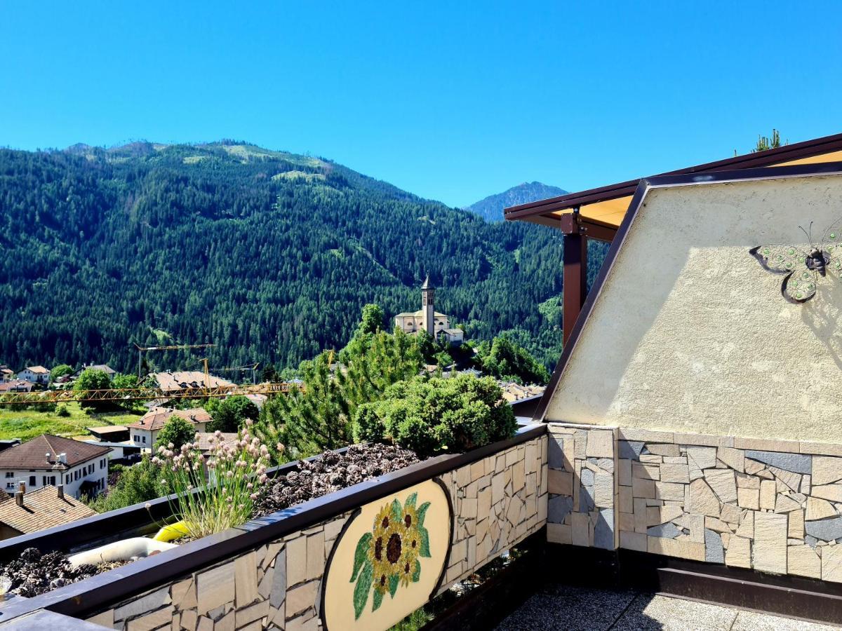 Terrazza Sulle Dolomiti Apartment Castello-Molina di Fiemme Luaran gambar