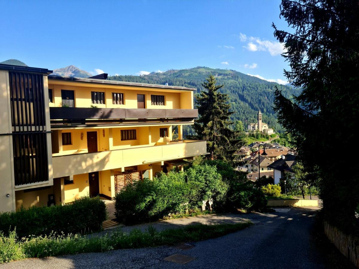 Terrazza Sulle Dolomiti Apartment Castello-Molina di Fiemme Luaran gambar