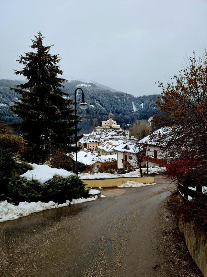 Terrazza Sulle Dolomiti Apartment Castello-Molina di Fiemme Luaran gambar